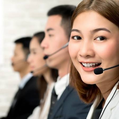 Menjadi customer servis handal dan profesional